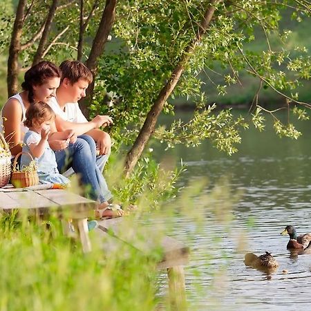 Villa Am See - Naehe Berlin Biesenthal Екстериор снимка
