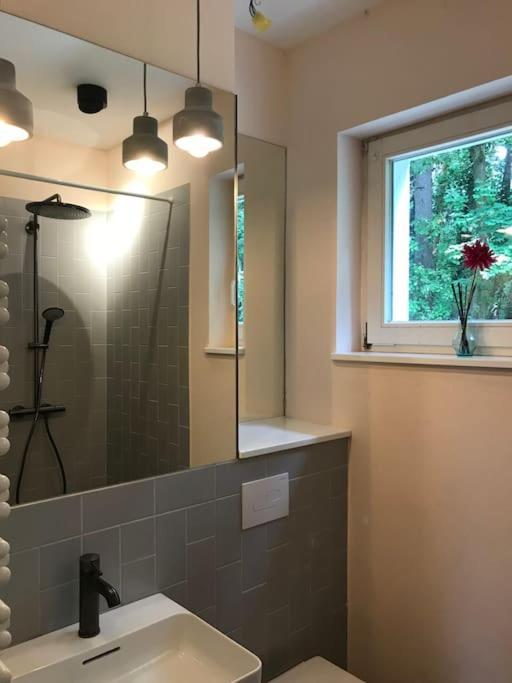 Villa Am See - Naehe Berlin Biesenthal Екстериор снимка